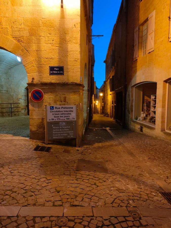 Maison De Caractere Au Coeur De La Cite Medievale De Gourdon Exteriör bild
